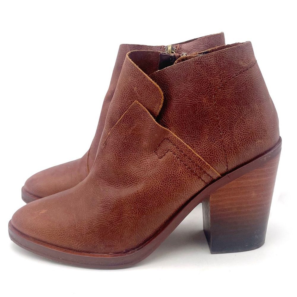 KDB Kelsi Dagger Brooklyn Watchman Booties Brown Leather Block Heel Size 8.5